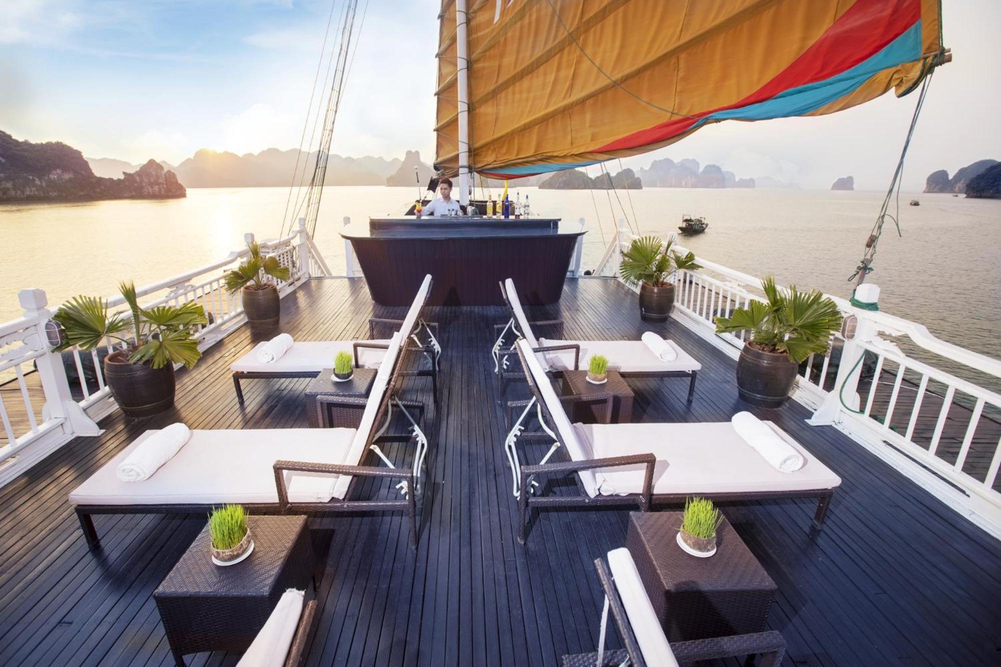 Hera Boutique Cruise Ha Long Bay Buitenkant foto