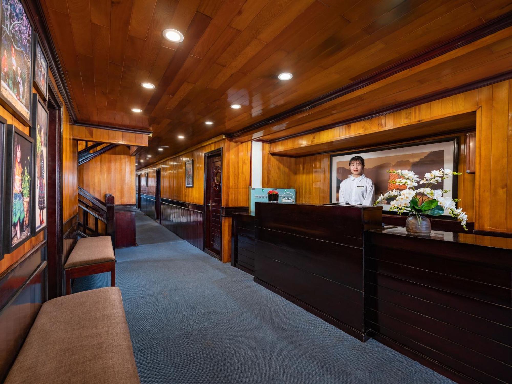 Hera Boutique Cruise Ha Long Bay Buitenkant foto