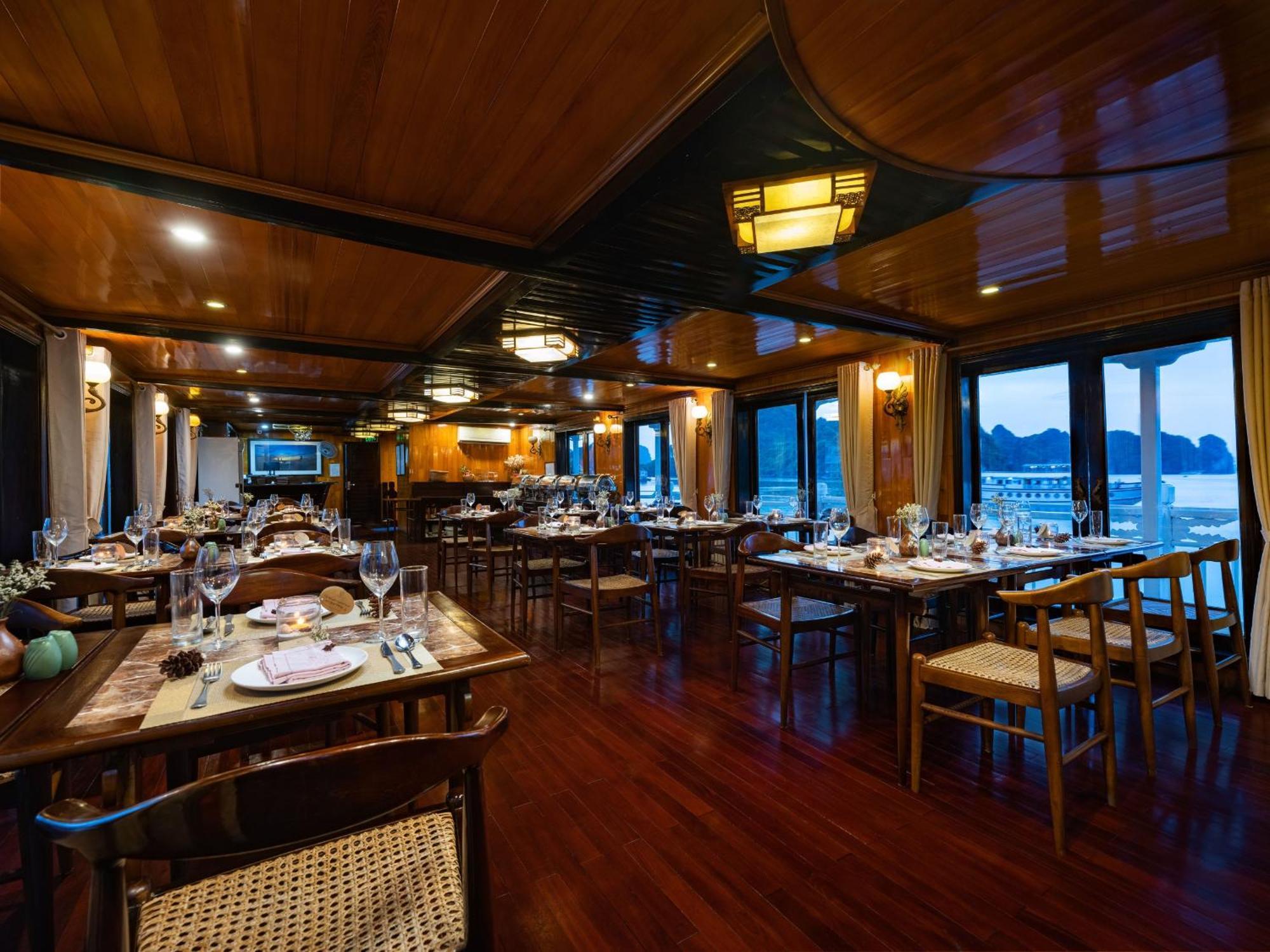 Hera Boutique Cruise Ha Long Bay Buitenkant foto