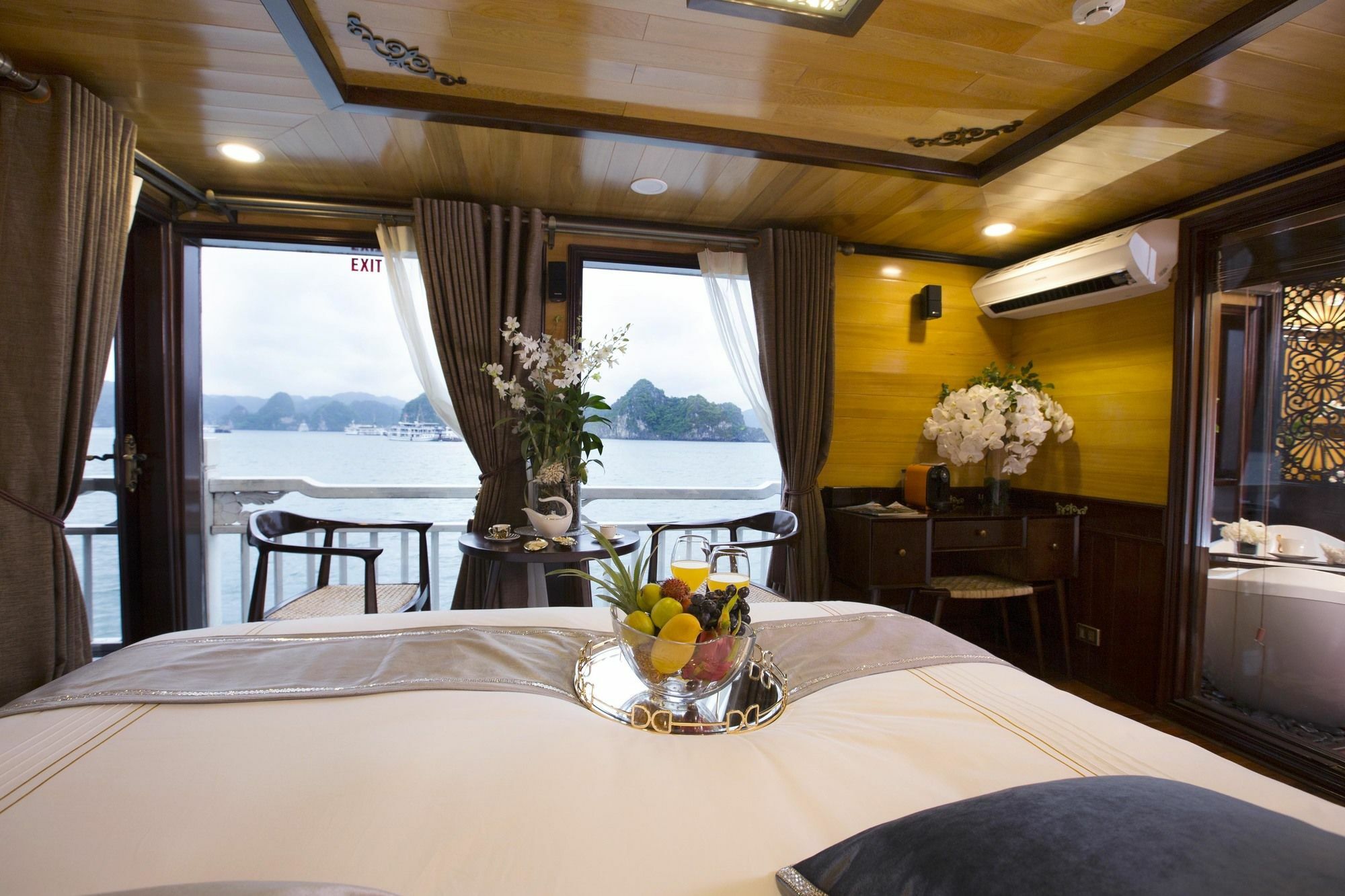 Hera Boutique Cruise Ha Long Bay Buitenkant foto