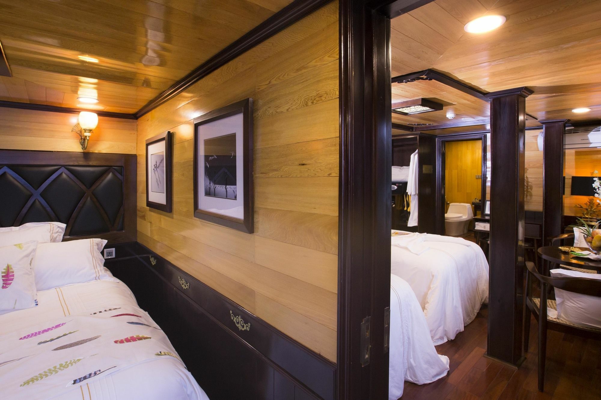 Hera Boutique Cruise Ha Long Bay Buitenkant foto